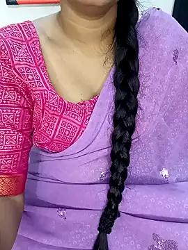 Snapshot of Lovely_mam444 chatting on 23, 12, 2024 Lovely mam444 online show from 23, 12, 2024