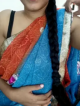 Snapshot of Lovely_mam444 chatting on 28, 12, 2024 Lovely mam444 online show from 28, 12, 2024