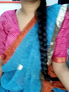 Snapshot of Lovely_mam444 chatting on 28, 12, 2024 Lovely mam444 online show from 28, 12, 2024