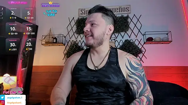 Snapshot of Angelgraham_1 chatting on 22, 12, 2025 Angelgraham 1 online show from 22, 12, 2025