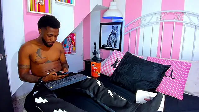 Snapshot of Drake_Nassir4 chatting on 27, 12, 2024 Drake Nassir4 online show from 27, 12, 2024