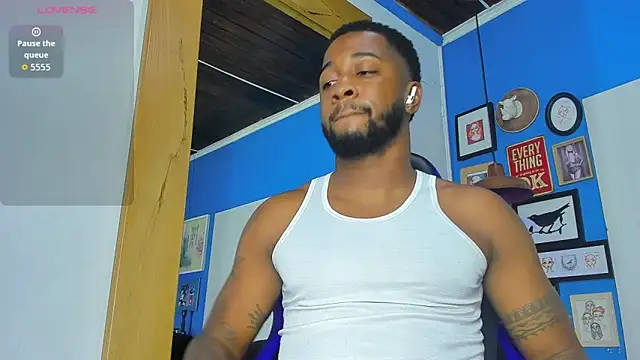 Snapshot of Drake_Nassir4 chatting on 17, 10, 2025 Drake Nassir4 online show from 17, 10, 2025