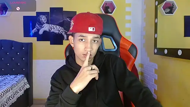 jose sexycumm online show from 2, 11, 2025