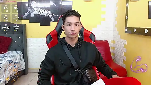 Snapshot of jose_sexycumm chatting on 18, 12, 2025 jose sexycumm online show from 18, 12, 2025