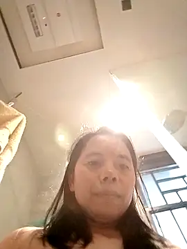 Snapshot of doggiepossession chatting on 19, 9, 2025 doggiepossession online show from 19, 9, 2025