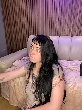 Snapshot of Lucy_Smith2 chatting on 28, 11, 2025 Lucy Smith2 online show from 28, 11, 2025