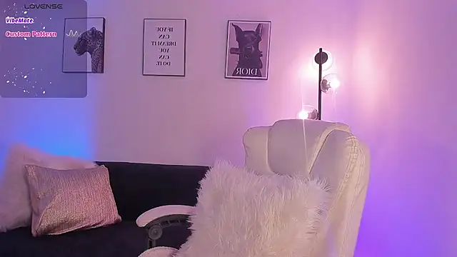 Snapshot of Emilyymilleer_ chatting on 7, 6, 2026 Emilyymilleer online show from 7, 6, 2026