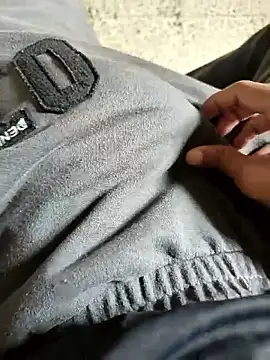 Snapshot of SurjS9 chatting on 3, 11, 2025 SurjS9 online show from 3, 11, 2025