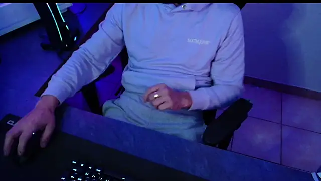 Vlad230323 online show from 4, 12, 2024