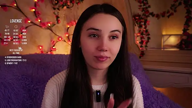 GillianDowdey online show from 25, 11, 2025