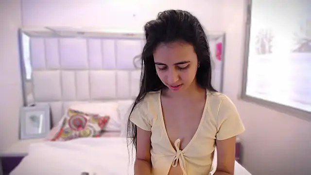 anna alvarez online show from 13, 9, 2025