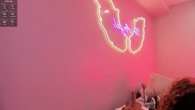 Snapshot of Ninna_monroe_ chatting on 7, 10, 2025 Ninna monroe online show from 7, 10, 2025