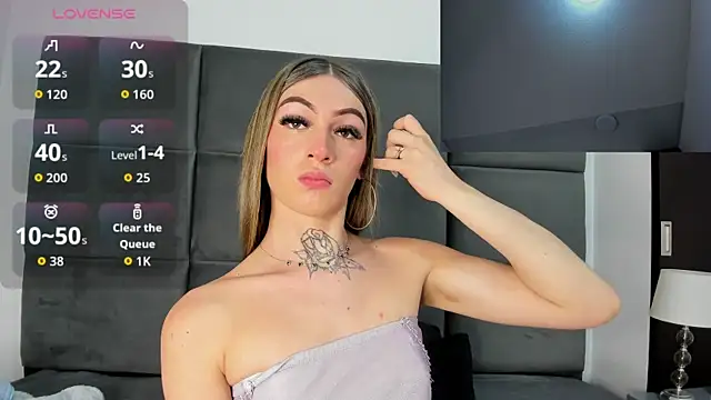 Snapshot of Lizz_Luna chatting on 9, 9, 2025 Lizz Luna online show from 9, 9, 2025