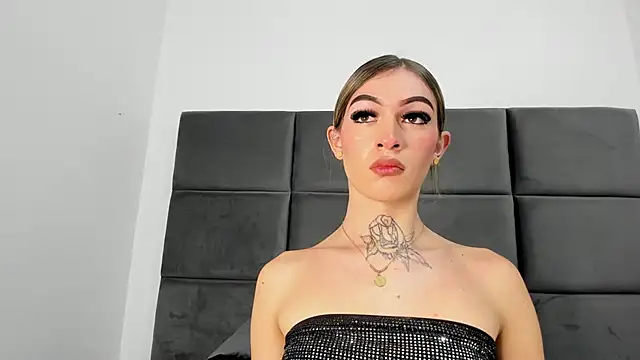 Snapshot of Lizz_Luna chatting on 19, 9, 2025 Lizz Luna online show from 19, 9, 2025