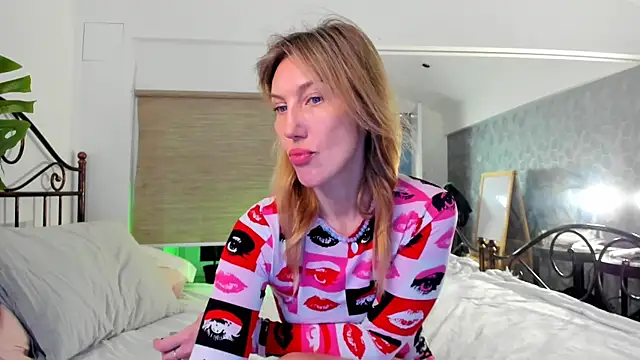 ElizaMayers online show from 14, 3, 2026