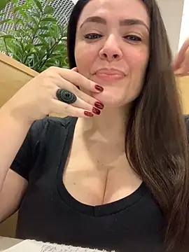 Snapshot of Sophie_Eaton chatting on 15, 9, 2025 Sophie Eaton online show from 15, 9, 2025