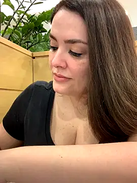 Snapshot of Sophie_Eaton chatting on 19, 9, 2025 Sophie Eaton online show from 19, 9, 2025