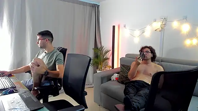 crisandrews online show from 12, 3, 2025