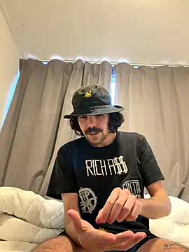 Snapshot of wolfwhite95 chatting on 11, 11, 2025 wolfwhite95 online show from 11, 11, 2025