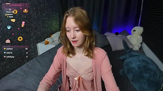 Snapshot of MonicaPerryy chatting on 15, 2, 2025 MonicaPerryy online show from 15, 2, 2025