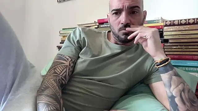 alessandromori91 online show from 6, 4, 2026