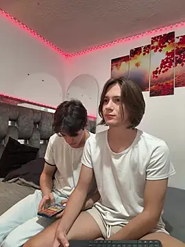 Alex and Fabian online show from 8, 3, 2026