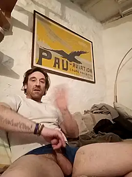 Snapshot of Crookedcook82@xh chatting on 29, 3, 2026 Crookedcook82xh online show from 29, 3, 2026