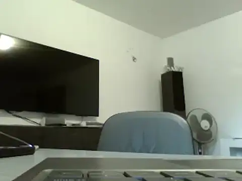 Snapshot of FROL83 chatting on 16, 4, 2026 FROL83 online show from 16, 4, 2026