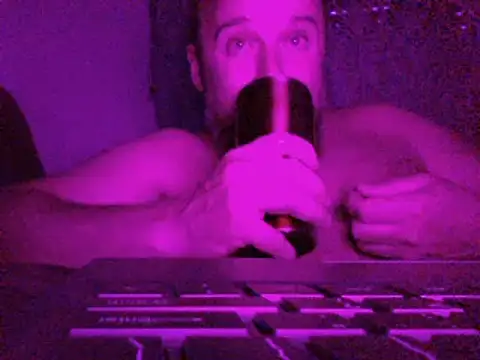 Snapshot of FROL83 chatting on 9, 6, 2026 FROL83 online show from 9, 6, 2026