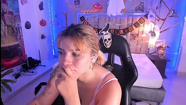 AlessiaDouce online show from 29, 10, 2025