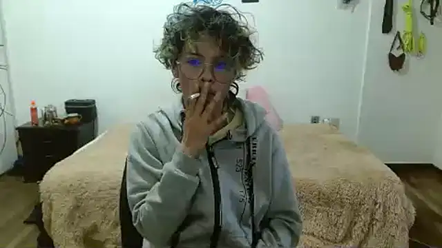 Snapshot of fenixmfx19 chatting on 18, 2, 2025 fenixmfx19 online show from 18, 2, 2025