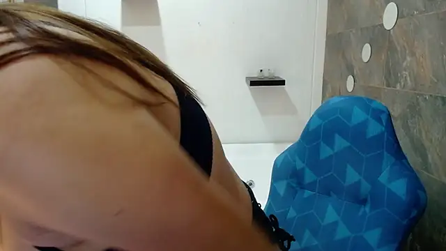 Heidy Wells online show from 1, 3, 2026