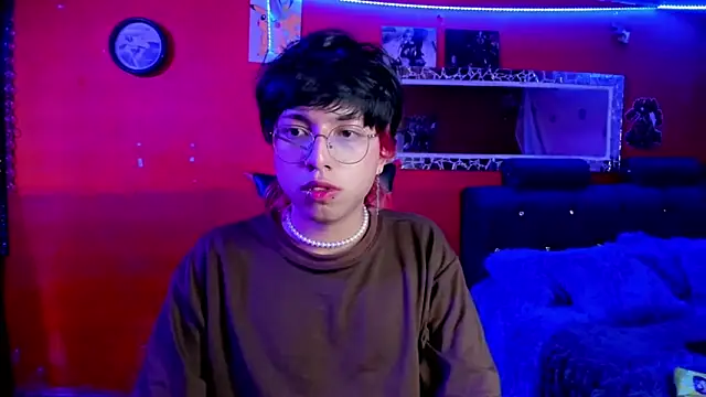 Snapshot of AnggelONfiree chatting on 6, 3, 2025 AnggelONfiree online show from 6, 3, 2025