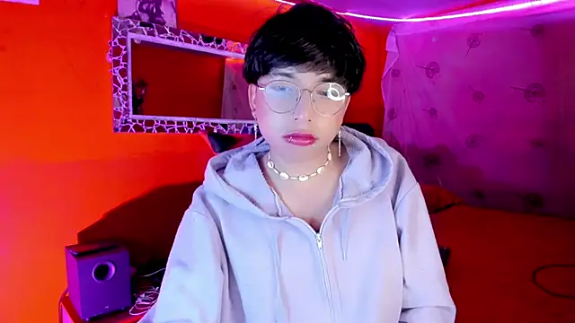 Snapshot of AnggelONfiree chatting on 8, 10, 2025 AnggelONfiree online show from 8, 10, 2025