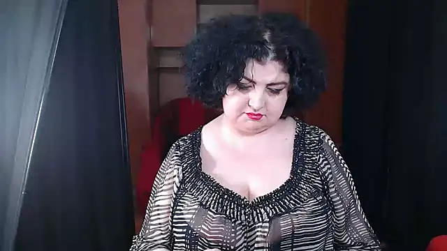  MissJ  online show from 7, 2, 2025