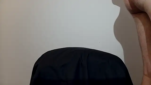 Snapshot of VariantHalf93 chatting on 8, 9, 2025 VariantHalf93 online show from 8, 9, 2025