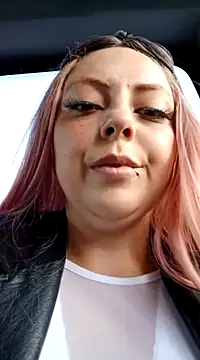 Snapshot of madelaine- chatting on 10, 12, 2024 madelaine- online show from 10, 12, 2024