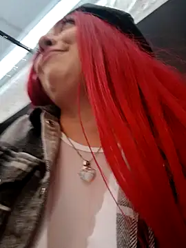 Snapshot of madelaine- chatting on 28, 12, 2024 madelaine- online show from 28, 12, 2024