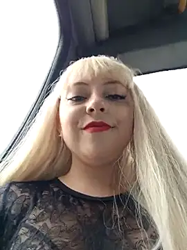 Snapshot of madelaine- chatting on 13, 2, 2025 madelaine- online show from 13, 2, 2025