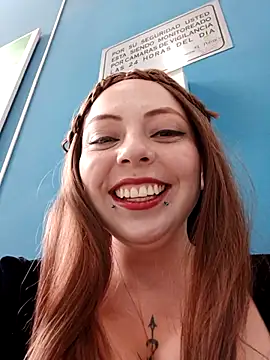 Snapshot of madelaine- chatting on 24, 2, 2025 madelaine- online show from 24, 2, 2025