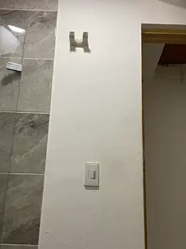 HellenHylls online show from 19, 1, 2025