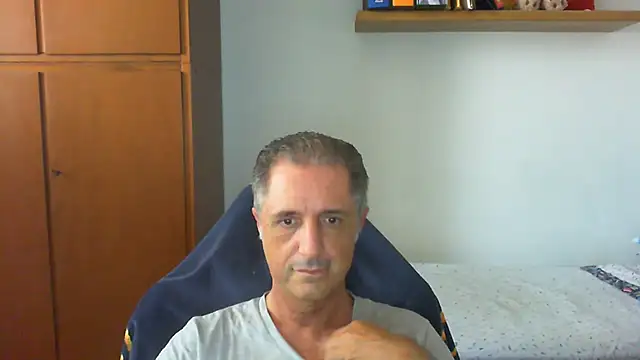 Snapshot of lliuk70mi chatting on 28, 6, 2026 lliuk70mi online show from 28, 6, 2026