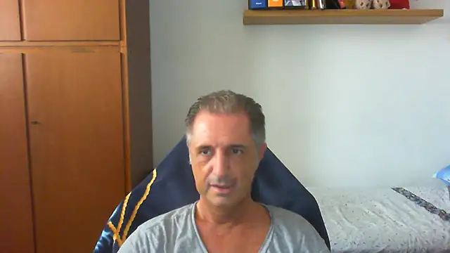 Snapshot of lliuk70mi chatting on 30, 6, 2026 lliuk70mi online show from 30, 6, 2026