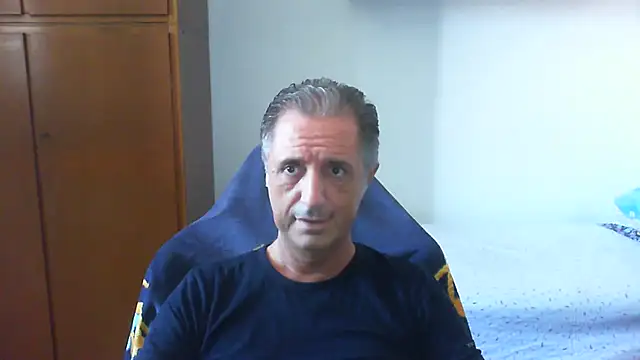 Snapshot of lliuk70mi chatting on 12, 7, 2026 lliuk70mi online show from 12, 7, 2026