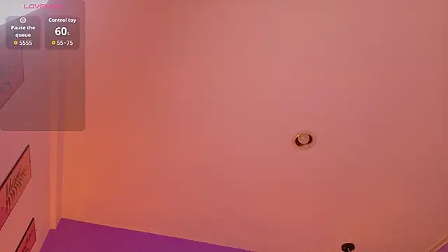 Snapshot of littleebonymommy chatting on 25, 11, 2025 littleebonymommy online show from 25, 11, 2025