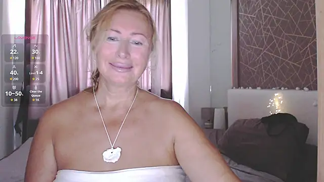 Snapshot of _Monika_sun_ chatting on 6, 6, 2026 Monika sun online show from 6, 6, 2026