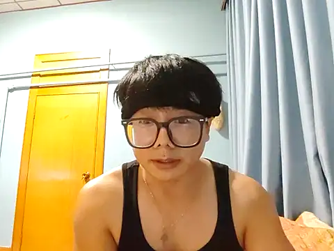 handsome1069 online show from 15, 10, 2025