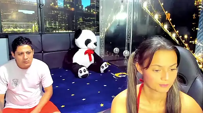Snapshot of ValentinaAndTerry chatting on 27, 12, 2024 ValentinaAndTerry online show from 27, 12, 2024
