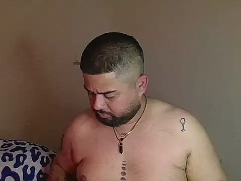 GABRIELGARCIA1313 online show from 6, 8, 2026