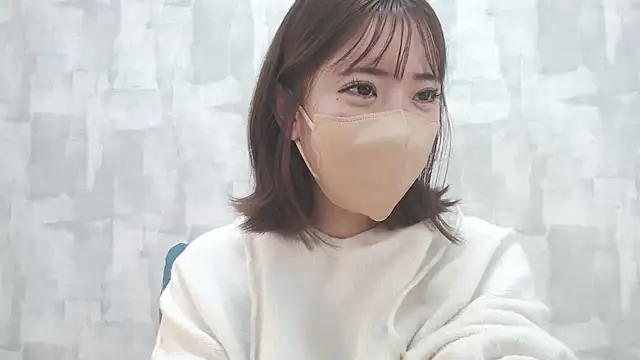 LOVE MOMO LOVE online show from 16, 1, 2025